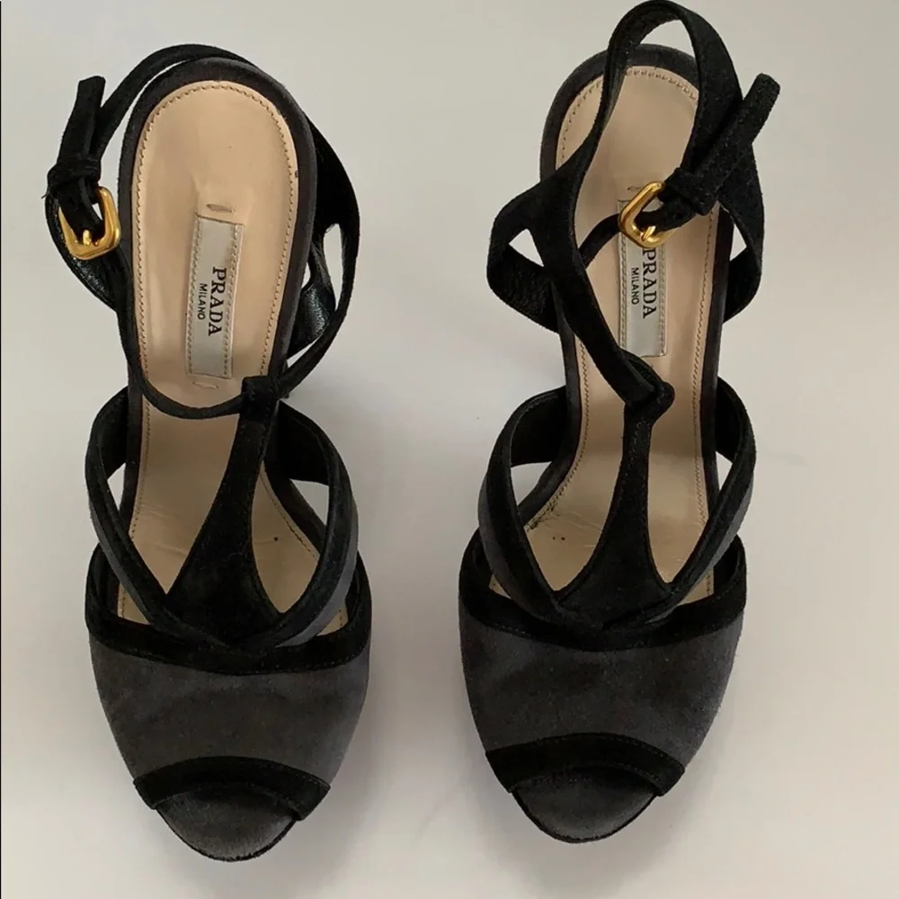 Prada Black Gray platform shoes sandals 36 6 B RARE HTF GORGEOUS DESIGNER
